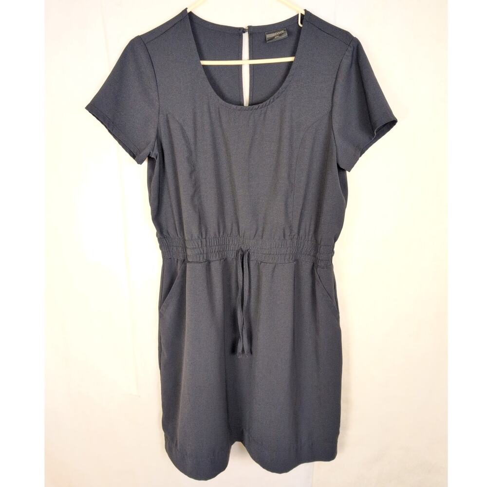 32 Degrees Cool black active cinch waist dress Size Med Athletic Casual Outdoors